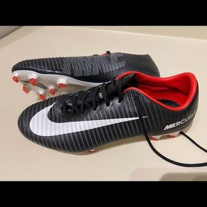 Brand New Nike Mercurial Women’s Soccer Cleats